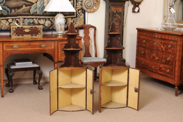 Pair of Hanging Inlaid Walnut Corner Cupboards, France ca. 1790 - Image 13