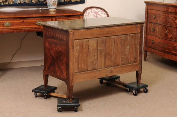 Louis XVI Parquetry Inlaid Commode with 3 Drawers and White Marble Top, France ca. 1790 - Image 10