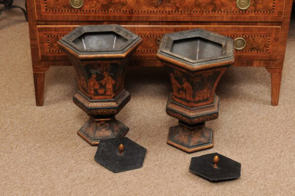 Pair of Chinoiserie Decorated Tole Urns with Lids, Late 19th Century - Image 13