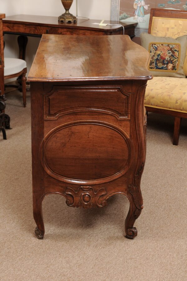 Transitional Louis XV/XVI 2-Drawer Walnut Commode with Pierced Apron & Cabriole Legs, France Mid-18th Century - Image 10