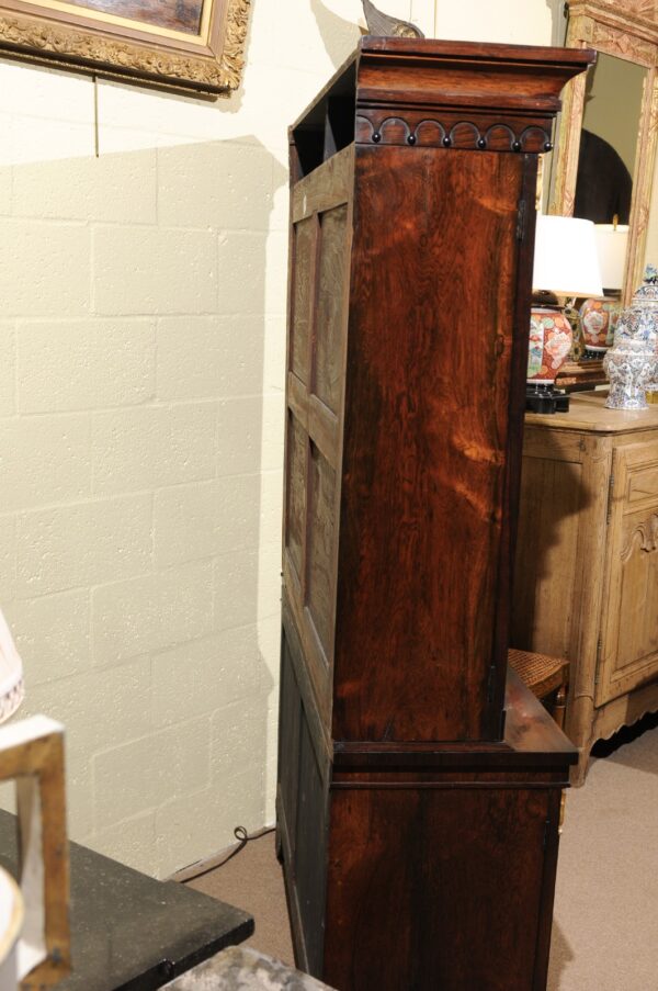 19th Century English Regency Style Rosewood Bookcase/Cabinet with Gilt Accents - Image 17