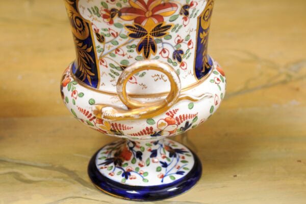 19th Century English Derby Garniture, ca. 1820. 3 PIECES. - Image 10