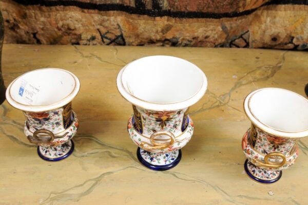 19th Century English Derby Garniture, ca. 1820. 3 PIECES. - Image 11