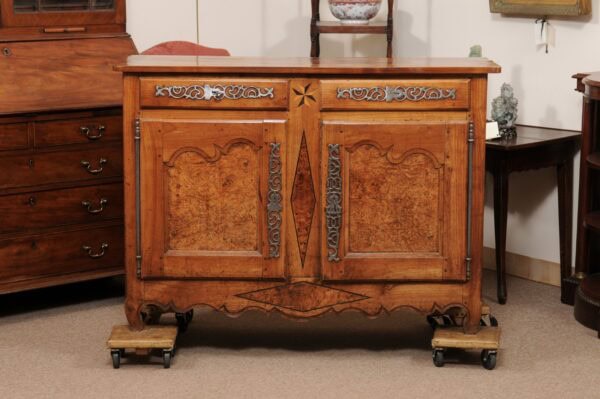 18th Century French Louis XV Buffet in Fruitwood & Yew - Image 13