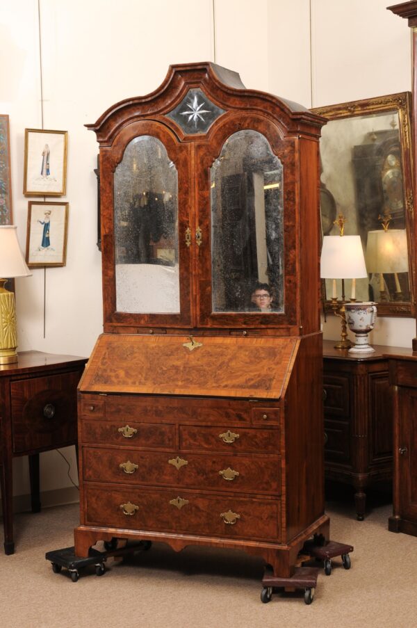 George I Burled Walnut Bureau Bookcase with Arched Mirrored Doors, 18th Century England - Image 15