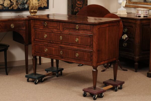 Late 18th Century Italian Neoclassical Walnut & Olive Wood Inlaid Commode - Image 13