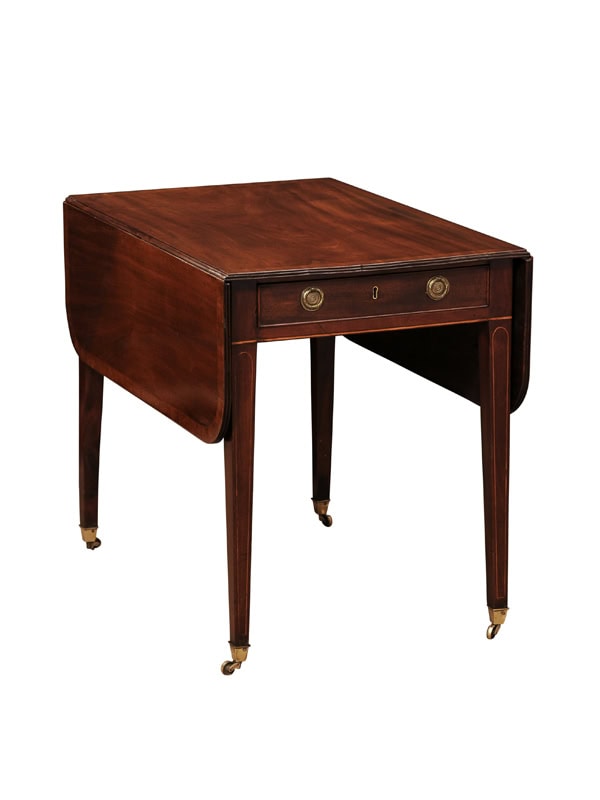 English Late 18th Century Mahogany Pembroke Table with Reeded Edge and String lnlay