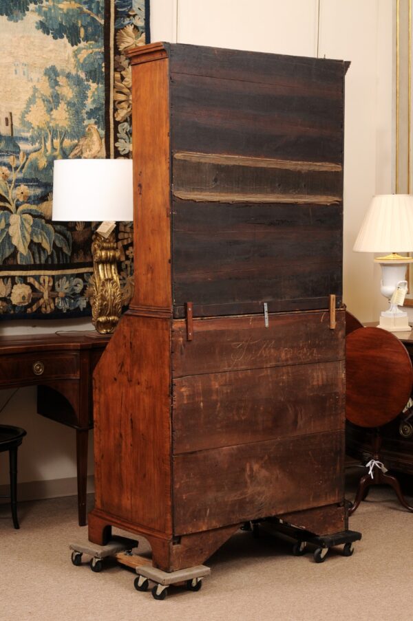 18th Century English George II Walnut Bureau Bookcase - Image 15