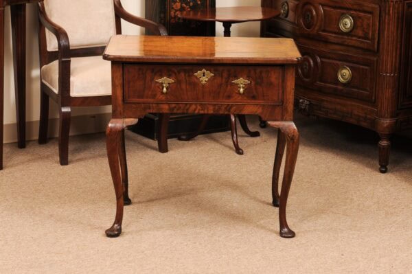 18th Century English Walnut Lowboy with 1 Drawer, Cabriole Legs & Pad Foot - Image 13