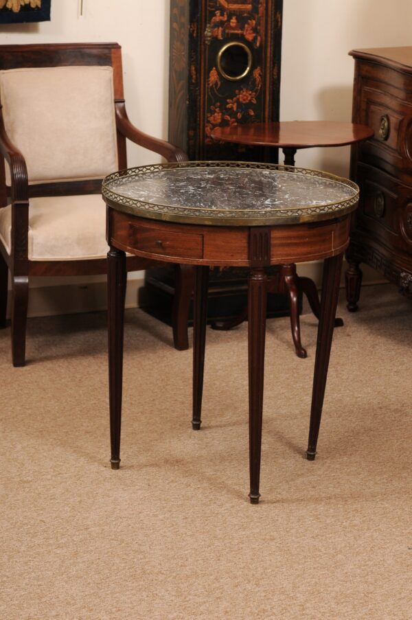 French Louis XVI Style Mahogany Bouillotte Table with Dark Grey Marble Top & Brass Gallery, 20th Century - Image 15