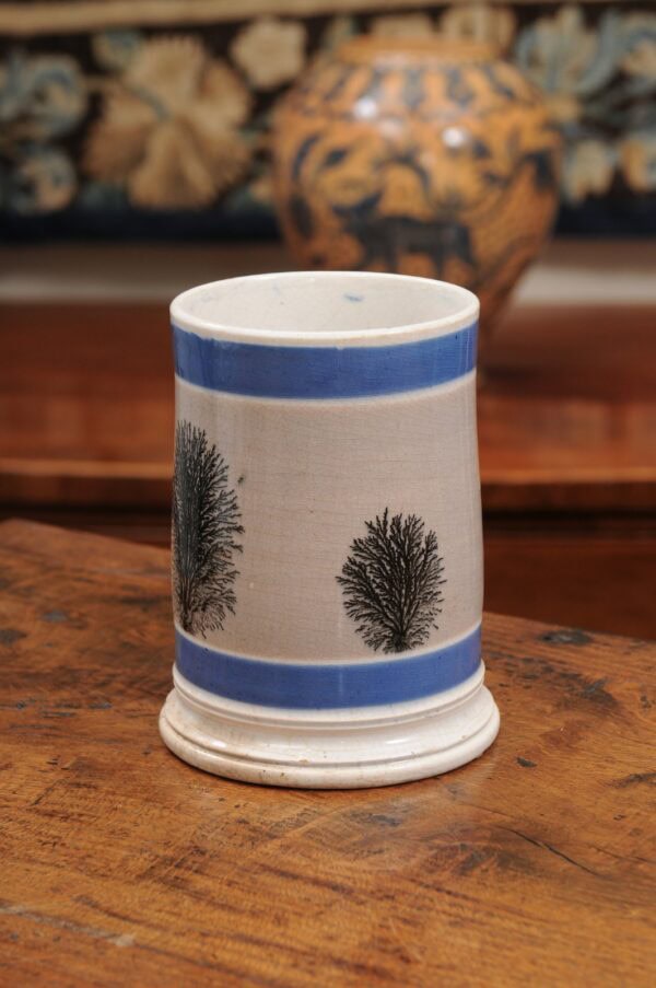 Mid 19th Century English Mochaware Mug in Grey & Blue - Image 10