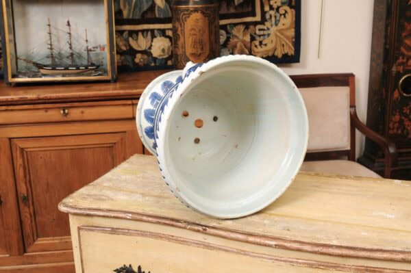 Large 18th Century Delft Blue & White Jardiniere / Planter - Image 17