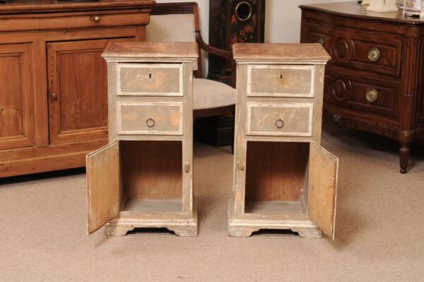 Pair of Early 19th Century Italian Painted Commodini with Faux Marbleized Tops - Image 17