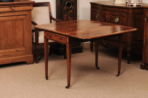 English Early 19th Century Rosewood Pembroke Table with Satinwood Crossbanding, Drawer and Ending Brass Castor Feet - Image 13