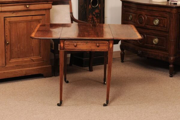 English Early 19th Century Rosewood Pembroke Table with Satinwood Crossbanding, Drawer and Ending Brass Castor Feet - Image 14