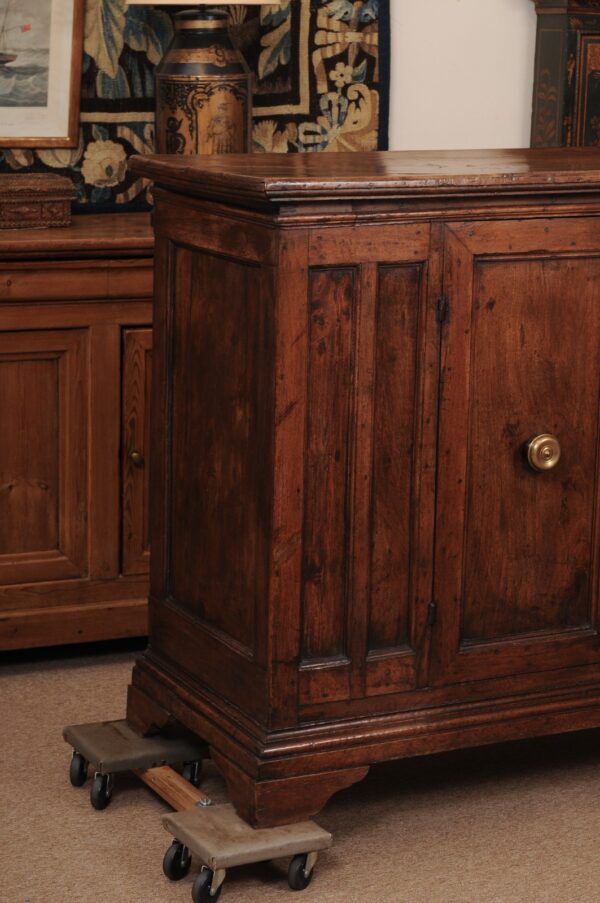 17th Century Italian Tuscan Walnut Credenza with 2 Paneled Cabinet Doors and ending in Bracket Feet - Image 4