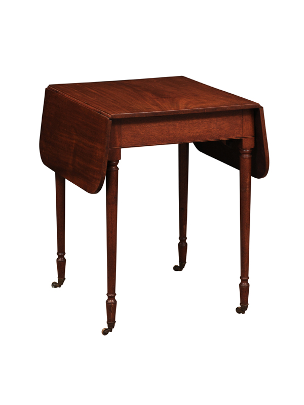 American Small Pembroke with Tapered Legs, Early 19th Century