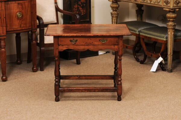 English Early 18th Century Pine William & Mary Side Table with Drawer and Box Stretcher - Image 14
