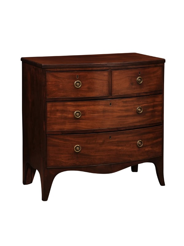 English 19th Century Mahogany Bow front Chest with Reeded Detail, 4 Drawers and Splayed Feet