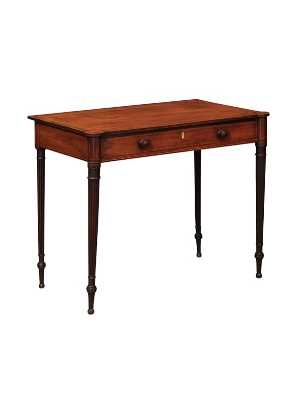 English Early 19th Century George III Satinwood Small Writing Table with Rounded Corners, Ebonized/Boxwood Inlay