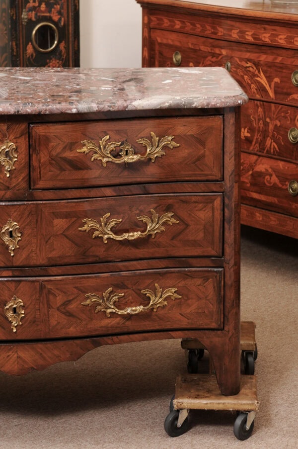 French Early 18th Century Regence Kingwood Commode with Marble Top - Image 14