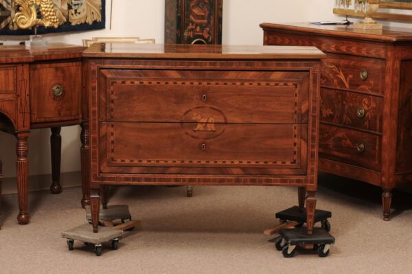 Late 18th Century Italian Neoclassical Inlaid Walnut Commode with 2 Drawers and Marquetry on Drawer Front - Image 14