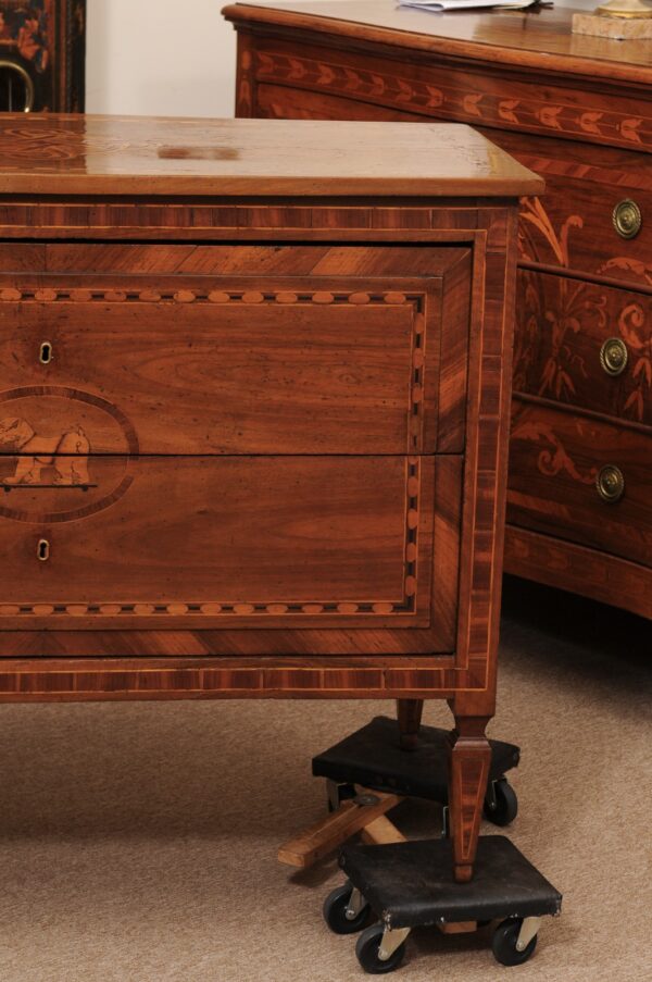 Late 18th Century Italian Neoclassical Inlaid Walnut Commode with 2 Drawers and Marquetry on Drawer Front - Image 15
