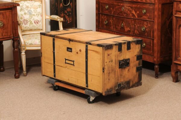 English Pine 19th Century Campaign Trunk - Image 13