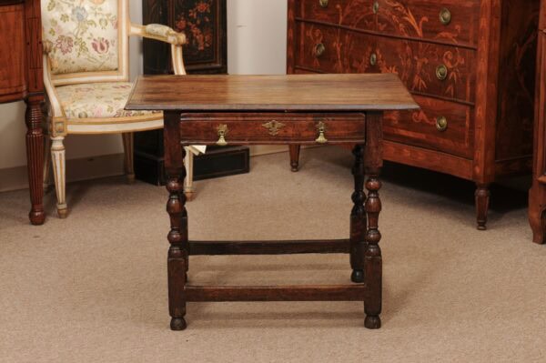 English 18th Century Oak Side Table with Drawer, Turned Legs and Box Stretcher - Image 13