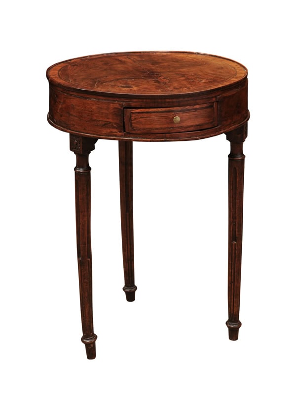 Late 18th Century Italian Walnut Gueridon Table with crossbanding, 1 Drawer and Fluted  Legs