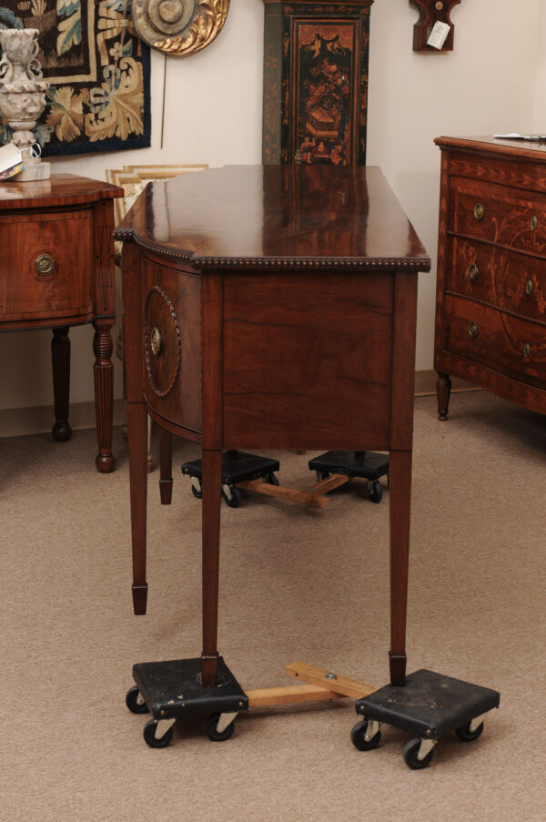 English Late 18th Century George III Mahogany Sideboard with Breakfront Form and Laurel Wreath Detail - Image 13