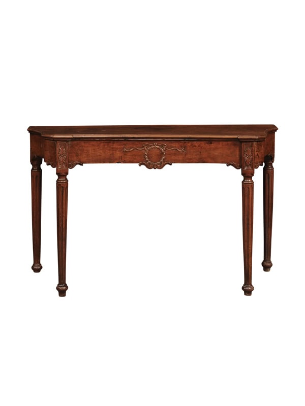 Italian Neoclassical Walnut Console Table with Shaped Sides, Carved Wreath on Frieze and Fluted Legs, Late 18th Century