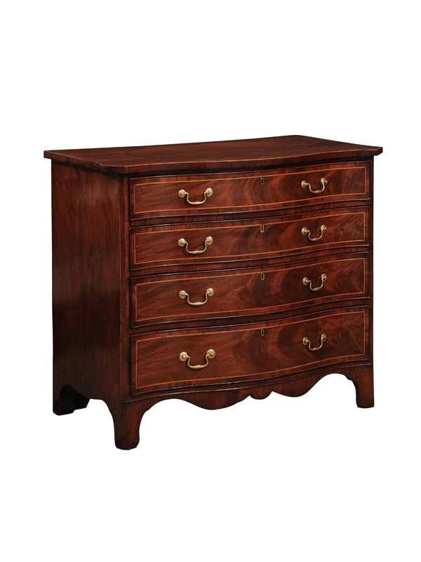 English 18th Century George III Serpentine Chest with Cross-Banding & String Inlay Ending in Bracket Feet