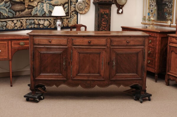 French 19th Century Louis XV Style Oak Enfilade with 3 Drawers and 3 Cabinets below - Image 14