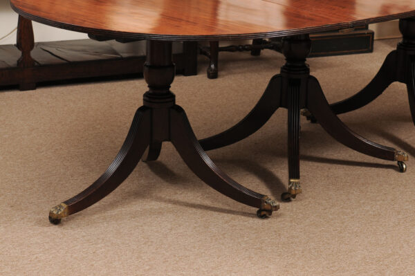 English Early 19th Century 20th Century Triple Pedestal Dining Table - Image 14