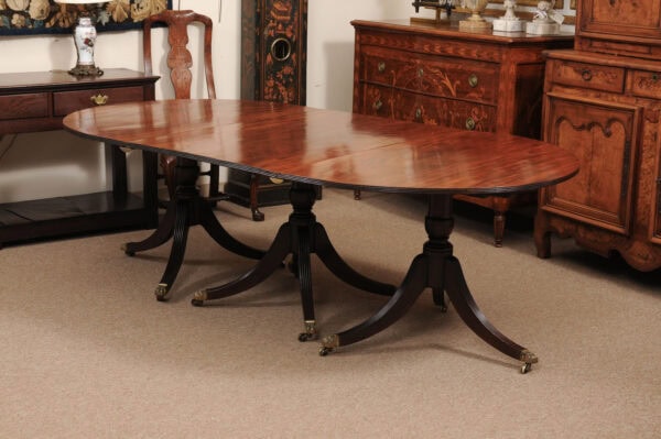 English Early 19th Century 20th Century Triple Pedestal Dining Table - Image 16