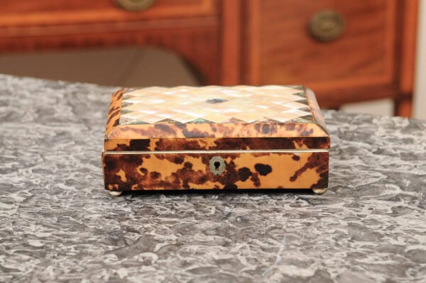 19th Century English Mother of Pearl & Tortoiseshell Box - Image 13