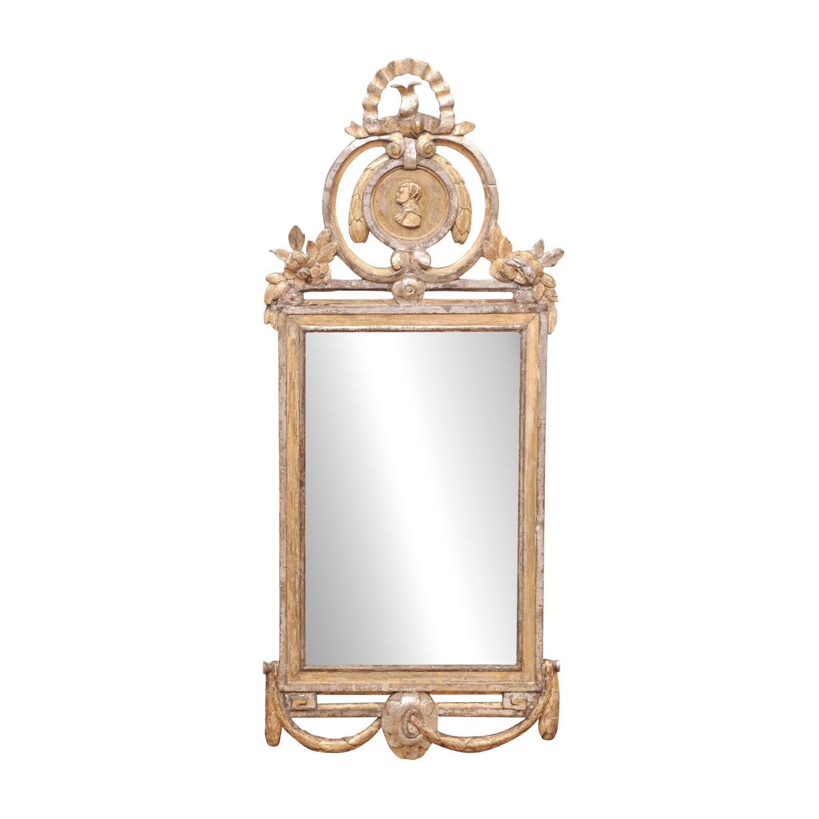 18th Century Italian Neoclassical Giltwood Mirror with Cameo Crest & Original Hand Beveled Mirror Plate - Image 2