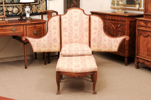 18th Century French Louis XV Walnut "Lit de Repos"( Wing Chair ) from the Languedoc Region, ca. 1750 - Image 14