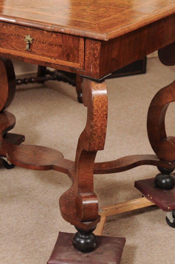 Fine William & Mary Walnut, Sycamore and Seaweed Marquetry Table, Late 17th Century, Hyde Park Collection - Image 15