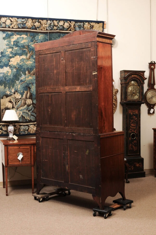 Fine Late 18th Century George III Tulipwood Cross-banded Mahogany Secretary Bookcase with Boxwood Parquetry Inlay, Hyde Park Collection - Image 14