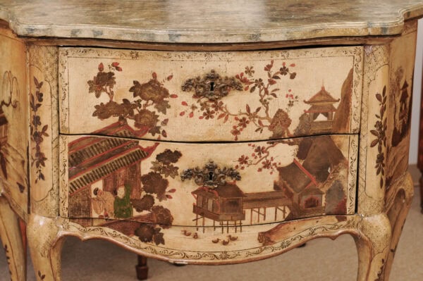 18th Century Italian Venetian Painted Commode with 2 Drawers & Chinoiserie Decoration and Hoofed Feet - Image 14