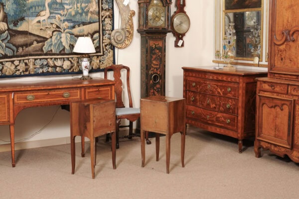 Pair of 19th Century Italian Walnut Commodinis, Venetian - Image 13