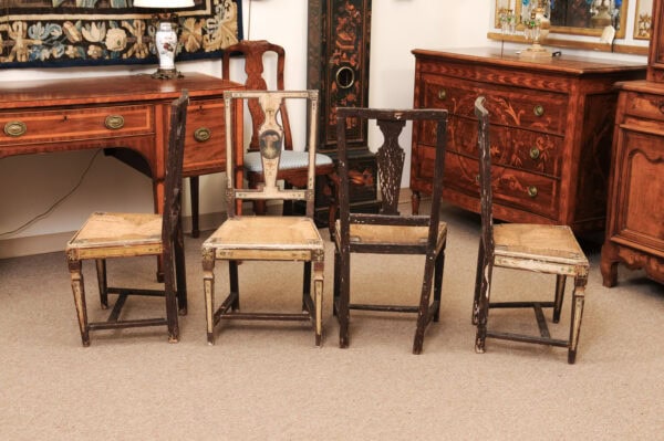 Set of 4 18th Century Italian Louis XVI Painted Side Chairs with Rush Seats - Image 14
