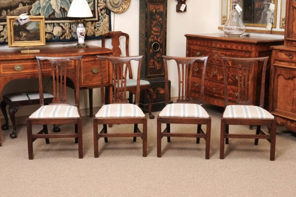 Set of 4 George III Chippendale Mahogany Side Chairs, England, Late 18th Century. PRICE PER PAIR. ONE PAIR AVAILABLE. - Image 16