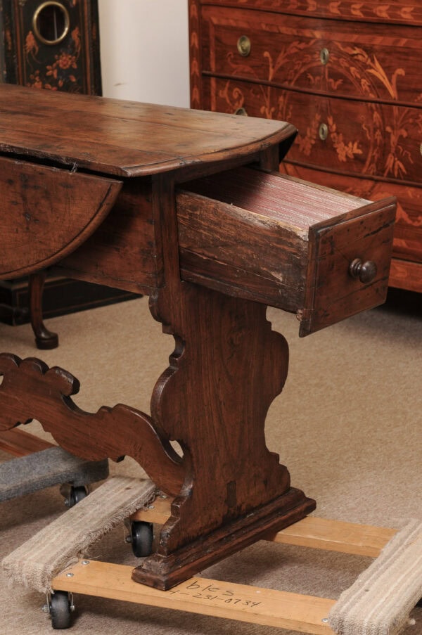 17th Century Italian Walnut Drop Leaf Table with Drawer ca. 1680 - Image 6