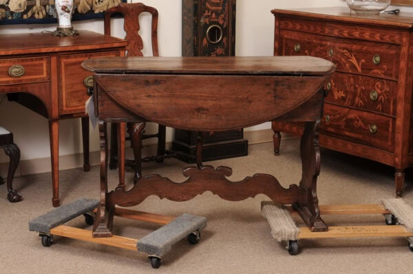 17th Century Italian Walnut Drop Leaf Table with Drawer ca. 1680 - Image 8