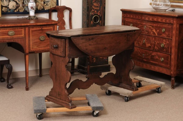 17th Century Italian Walnut Drop Leaf Table with Drawer ca. 1680 - Image 9