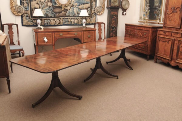 English Late 19th Century Triple Pedestal Extending Dining Table - Image 15