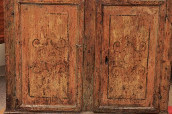 17th Century Italian Pine Credenza with 2 Cabinet Doors with Painted Decoration - Image 13
